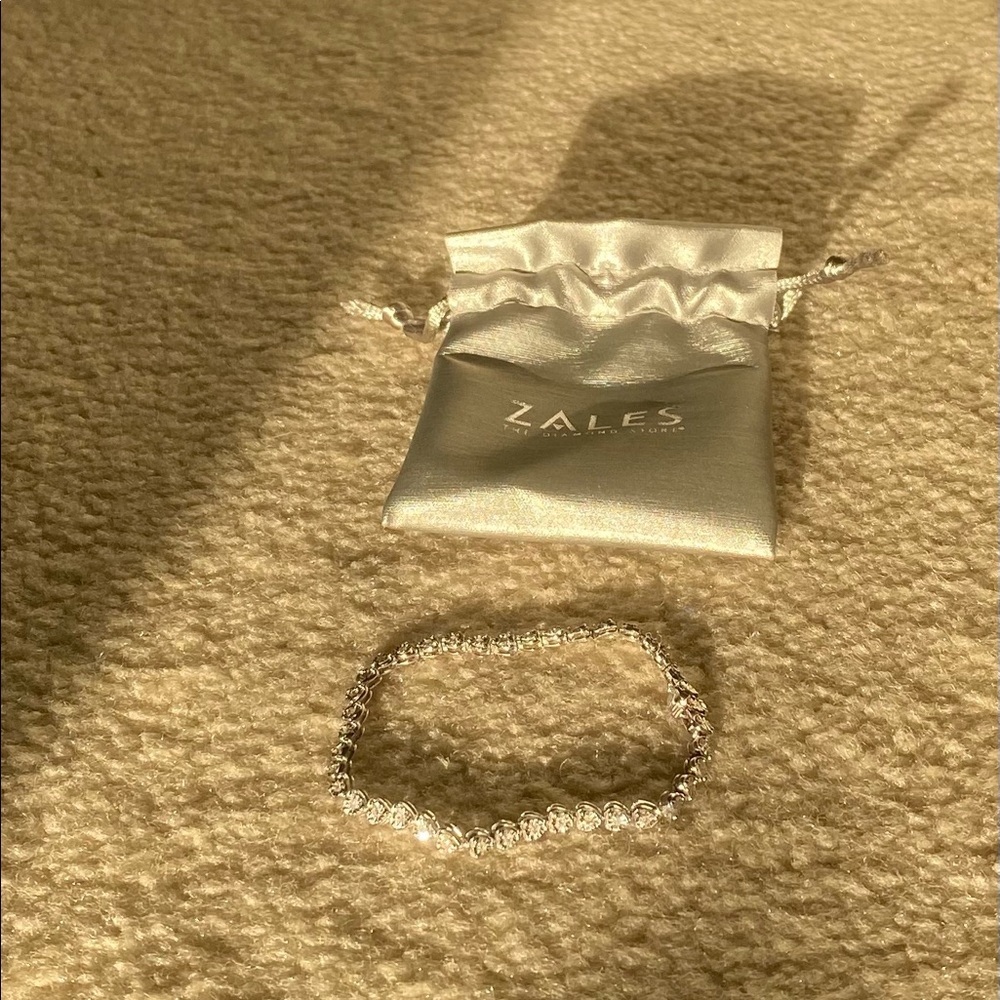 New Silver Zales Heart Bracelet